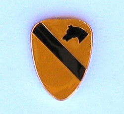 1st Cavalry Division Pin w/1 clutch - Military Patches and Pins